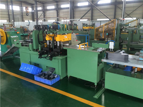 變壓器鐵芯帶孔芯柱片橫剪線